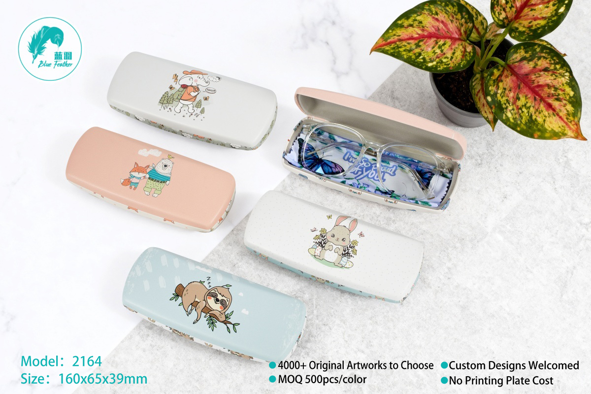 Adorable Calming Cartoon Animal Print Metal Hard Eyewear Case for Children's Gift Stores